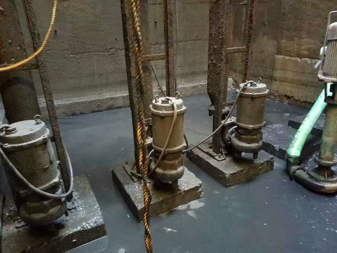 凤庆污水池清理